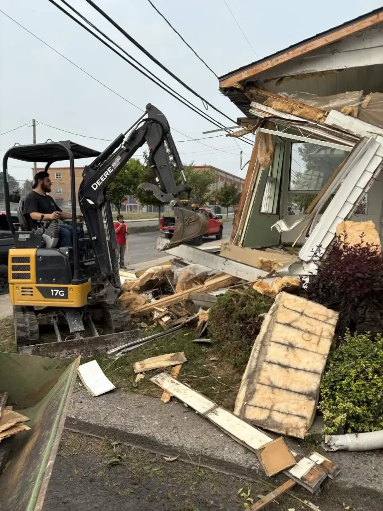 Ramassage après démolition et travaux, Ramasse Vite Montréal